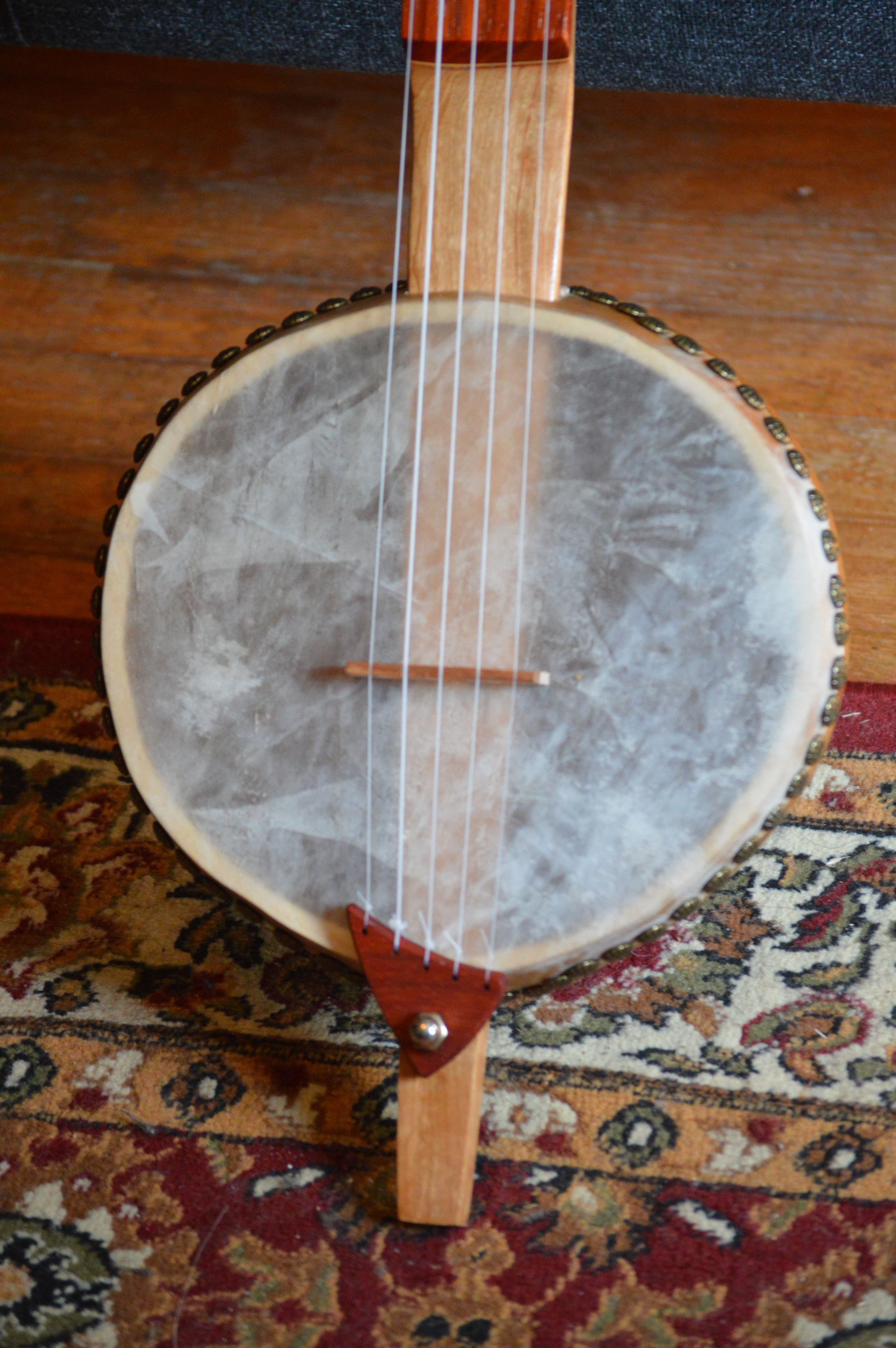 Cherry banjo front